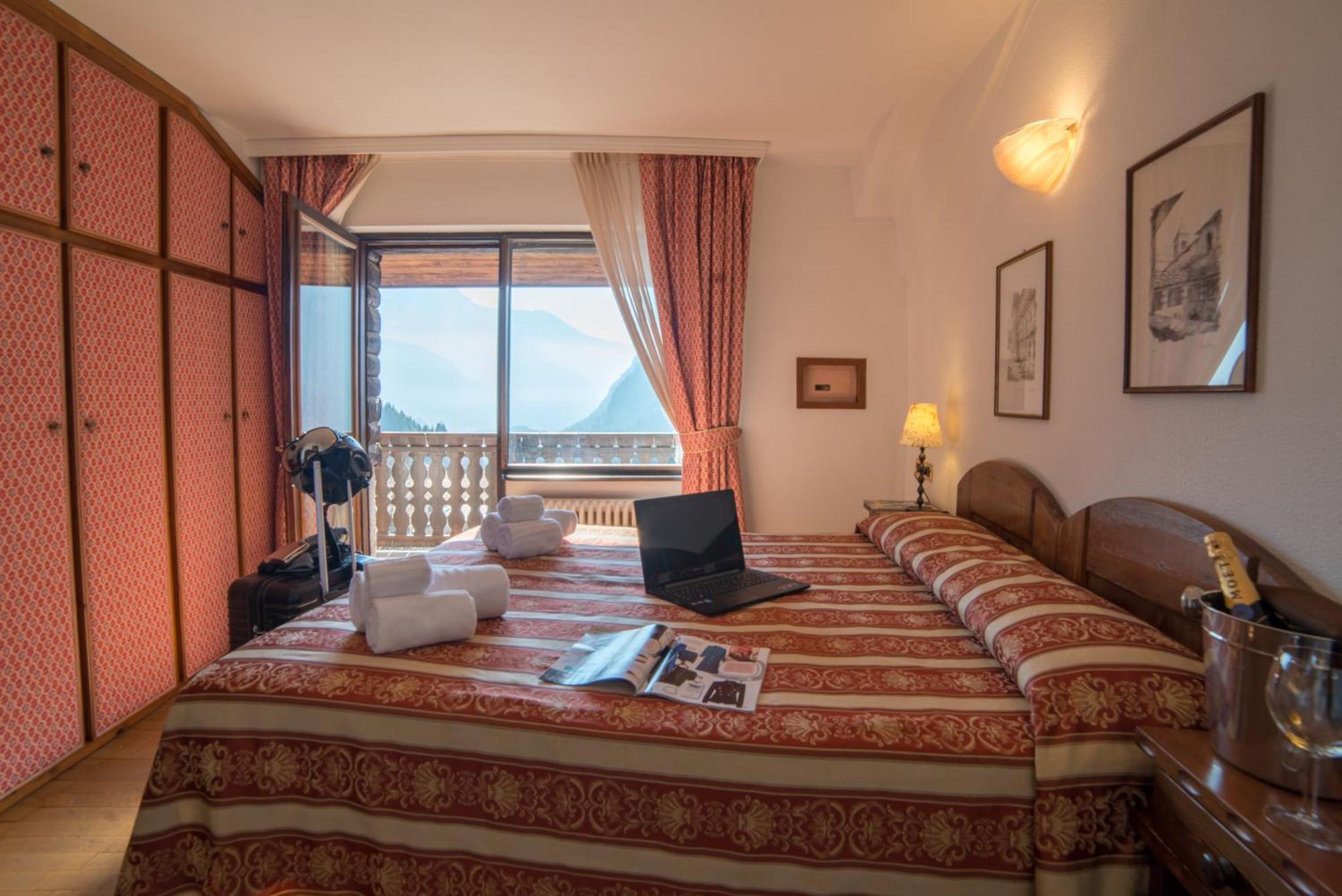 Hg Hotel Italia บรุสซอน ภายนอก รูปภาพ