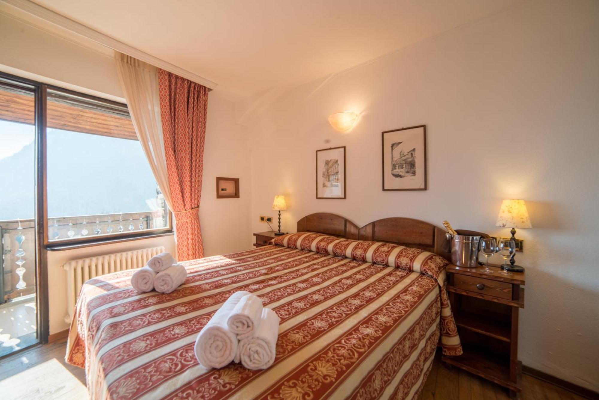 Hg Hotel Italia บรุสซอน ภายนอก รูปภาพ